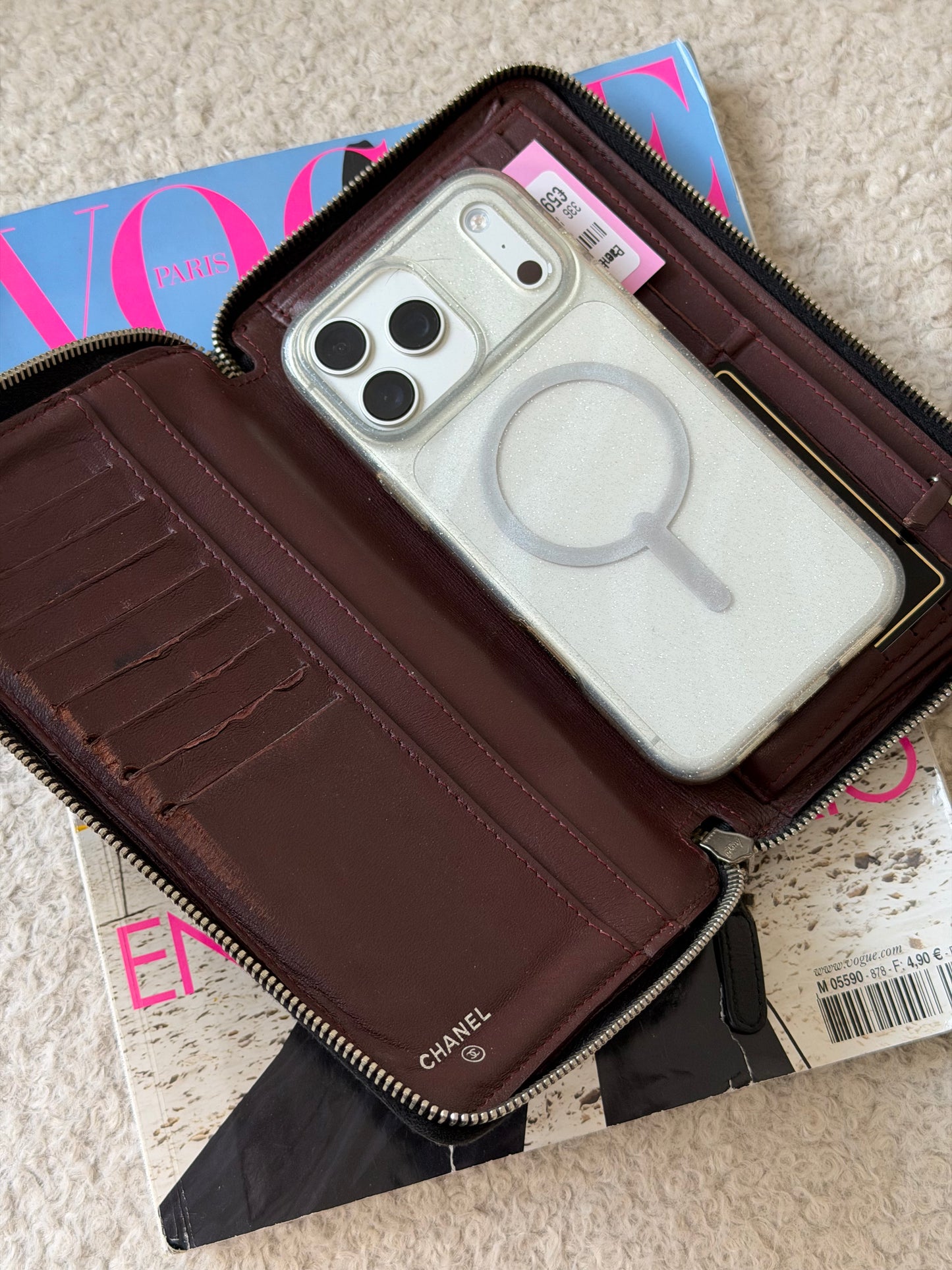 Pre-Owned Black Matelassé Lambskin Zip Wallet