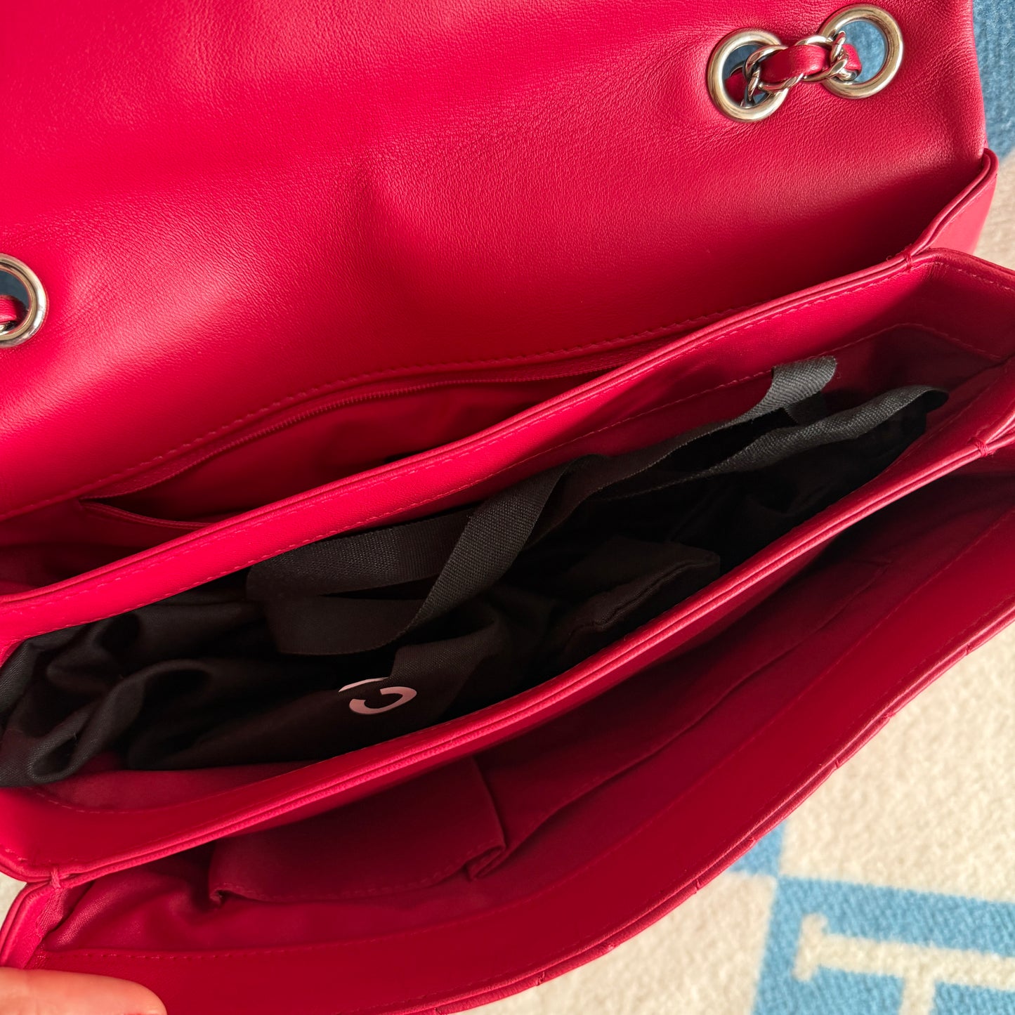 Pre-Owned Pink Lambskin Leather Shoulder Bag