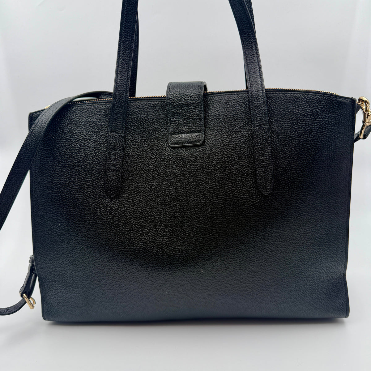 Pre-Owned Black Leather Handbag