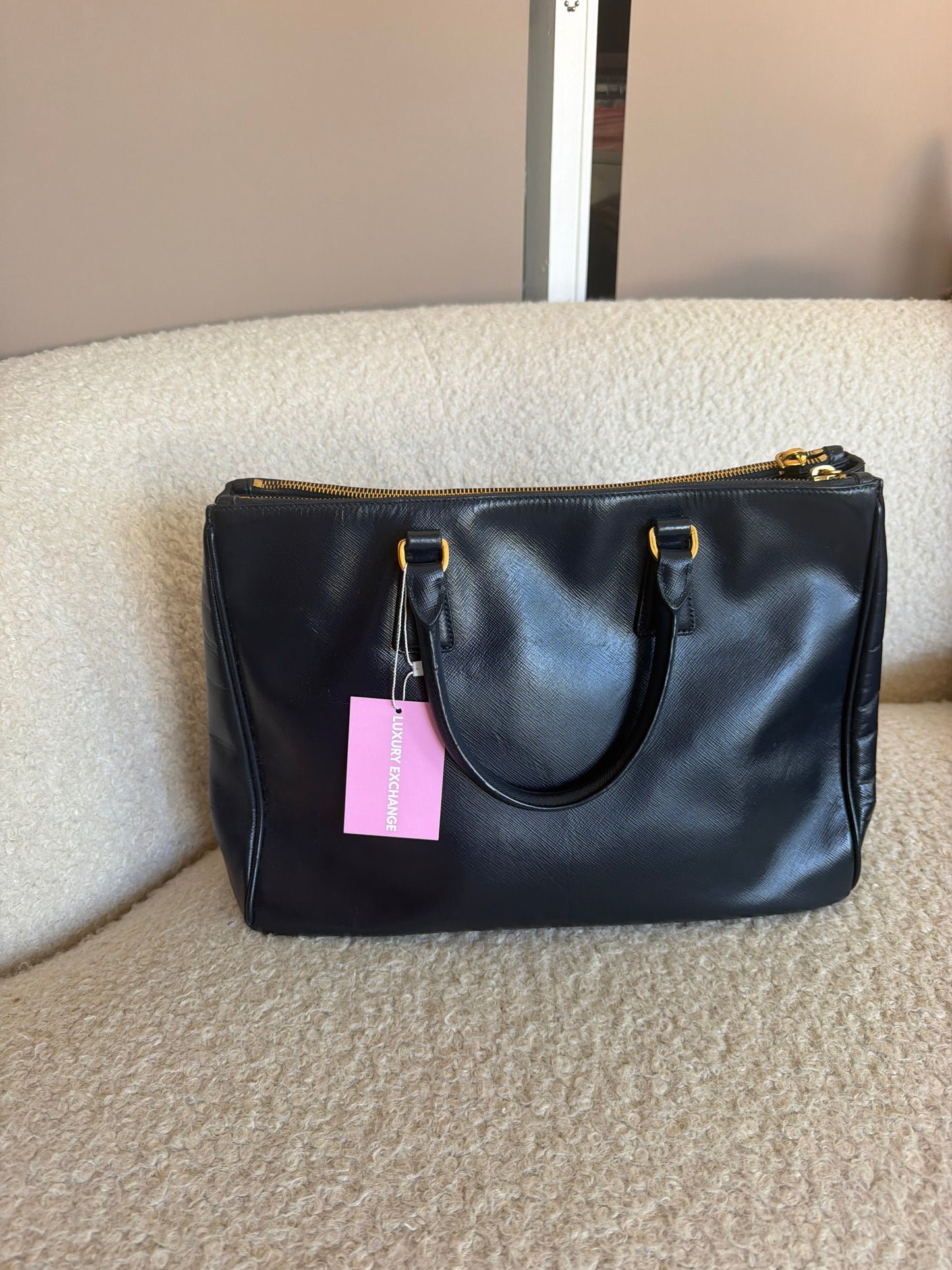 Pre-Owned Navy Patent Saffiano Leather Large Galleria