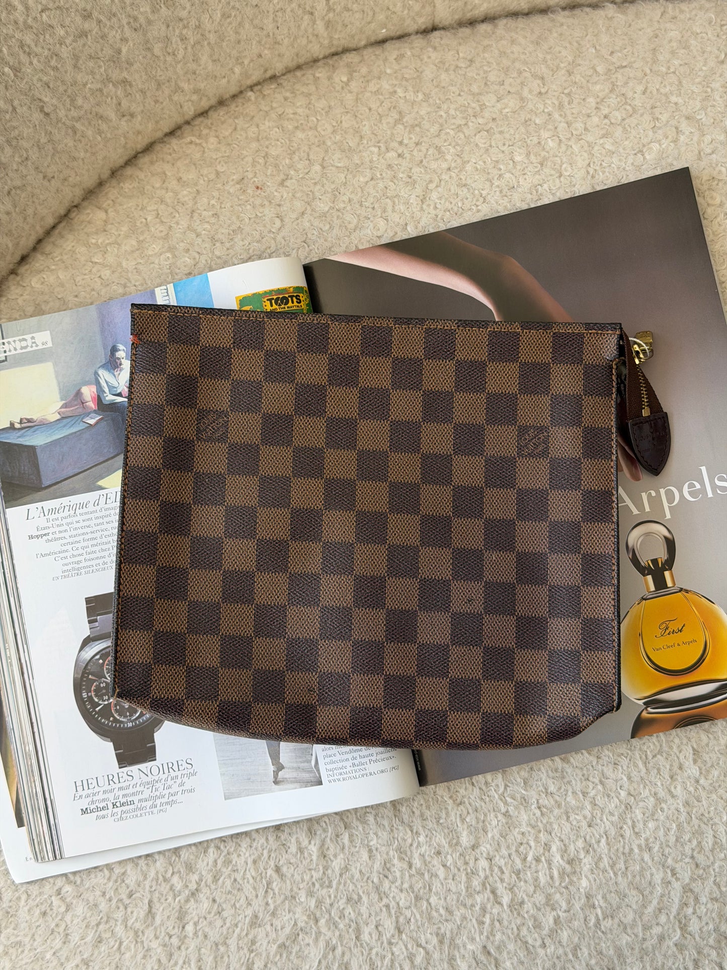 Pre-Owned Damier Ebene Canvas Pochette Toilette