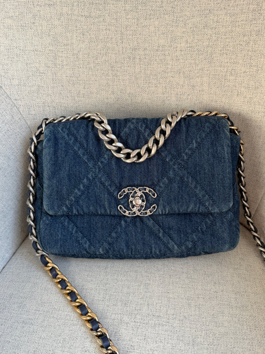 Pre-Owned Blue Denim 19 Crossbody Bag