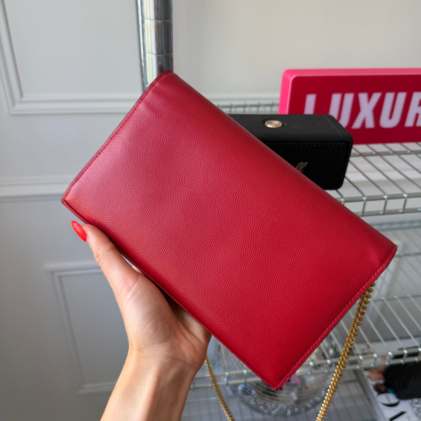 Pre-Owned Red Caviar Leather Full Flap Crossbody Bag