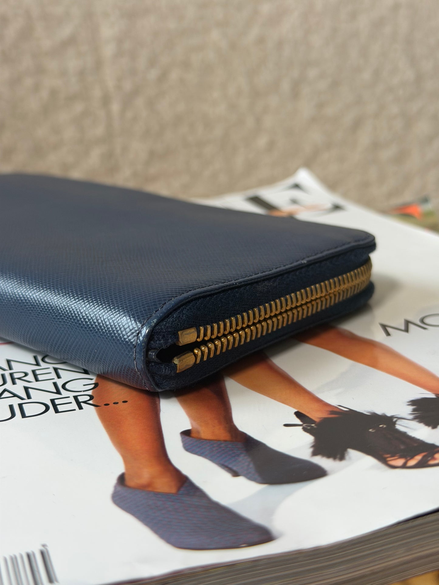 Pre-Owned Blue Saffiano Leather Wallet