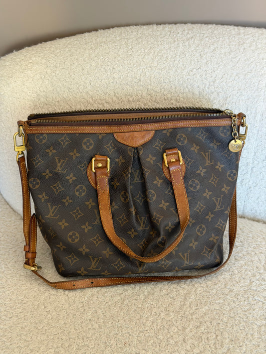 Pre-Owned LV Monogram Canvas Handbag MM