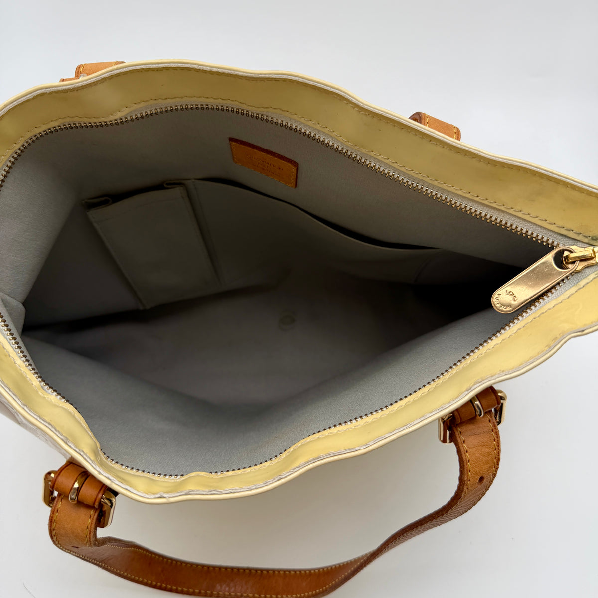 Pre-Owned Handbag