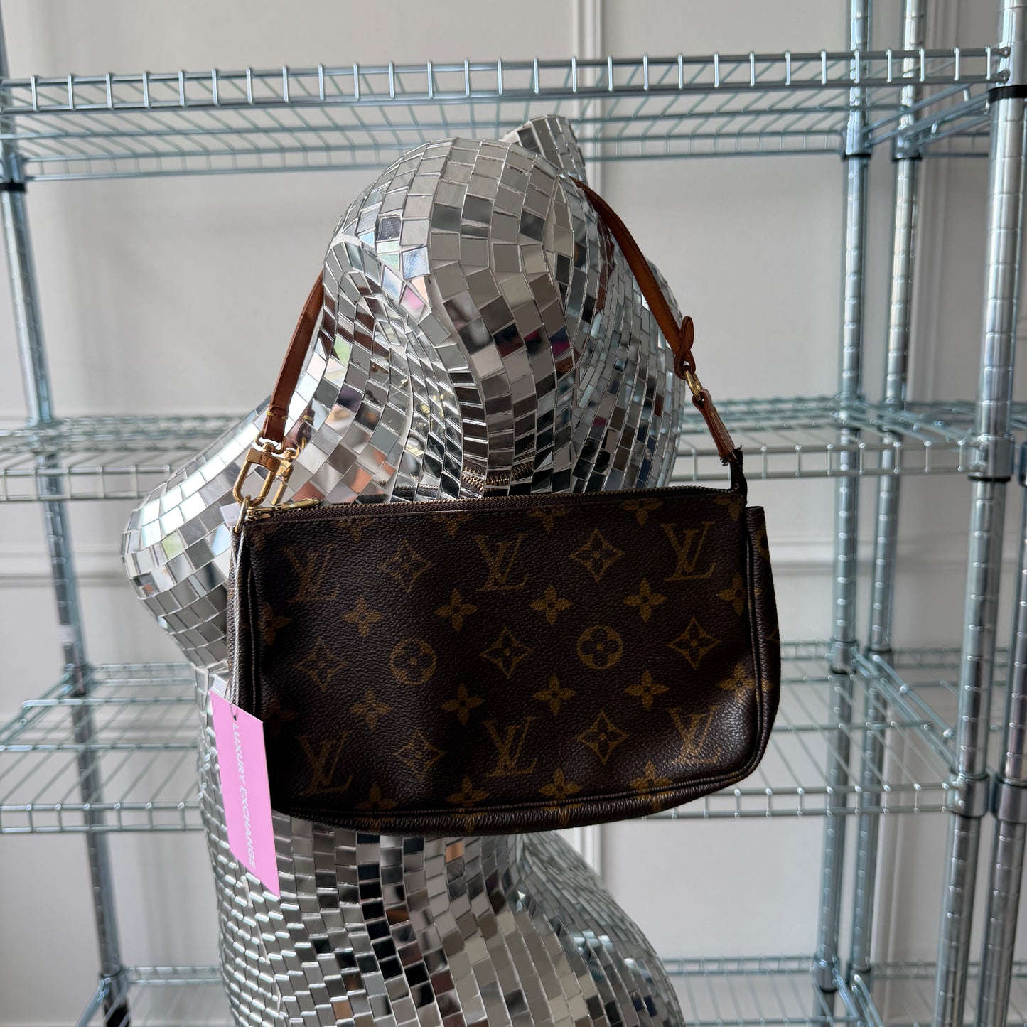 Pre-Owned LV Monogram Canvas Pochette Accessoires Shoulder Bag