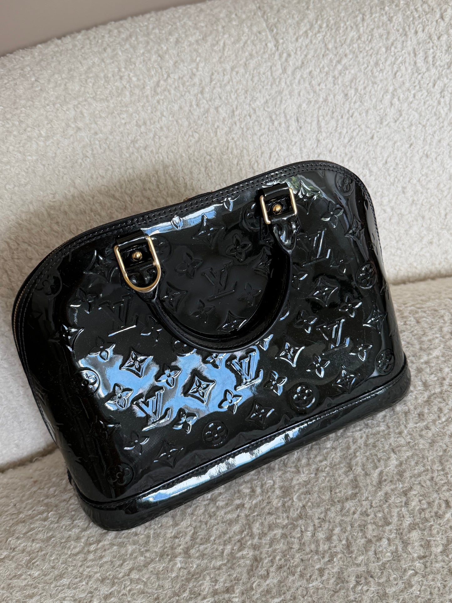 Pre-Owned Black Monogram Vernis Leather Alma PM