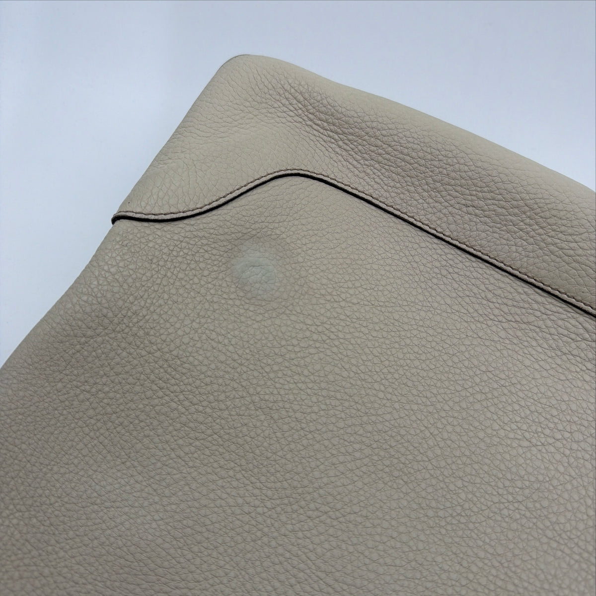 Pre-Owned Off-White Bamboo Leather Shoulder Bag