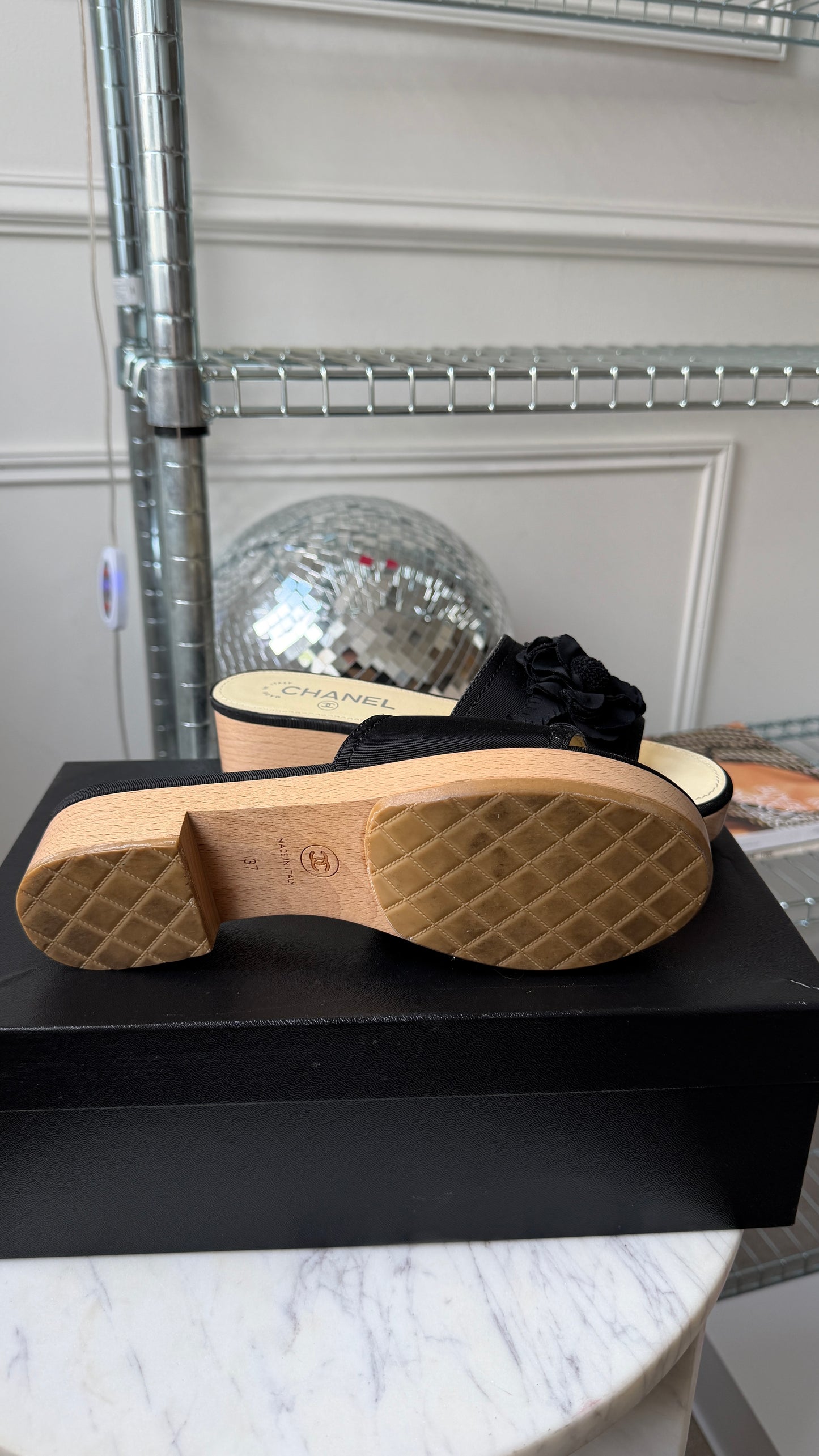 Pre-Owned Black Camellia Shoes (37)