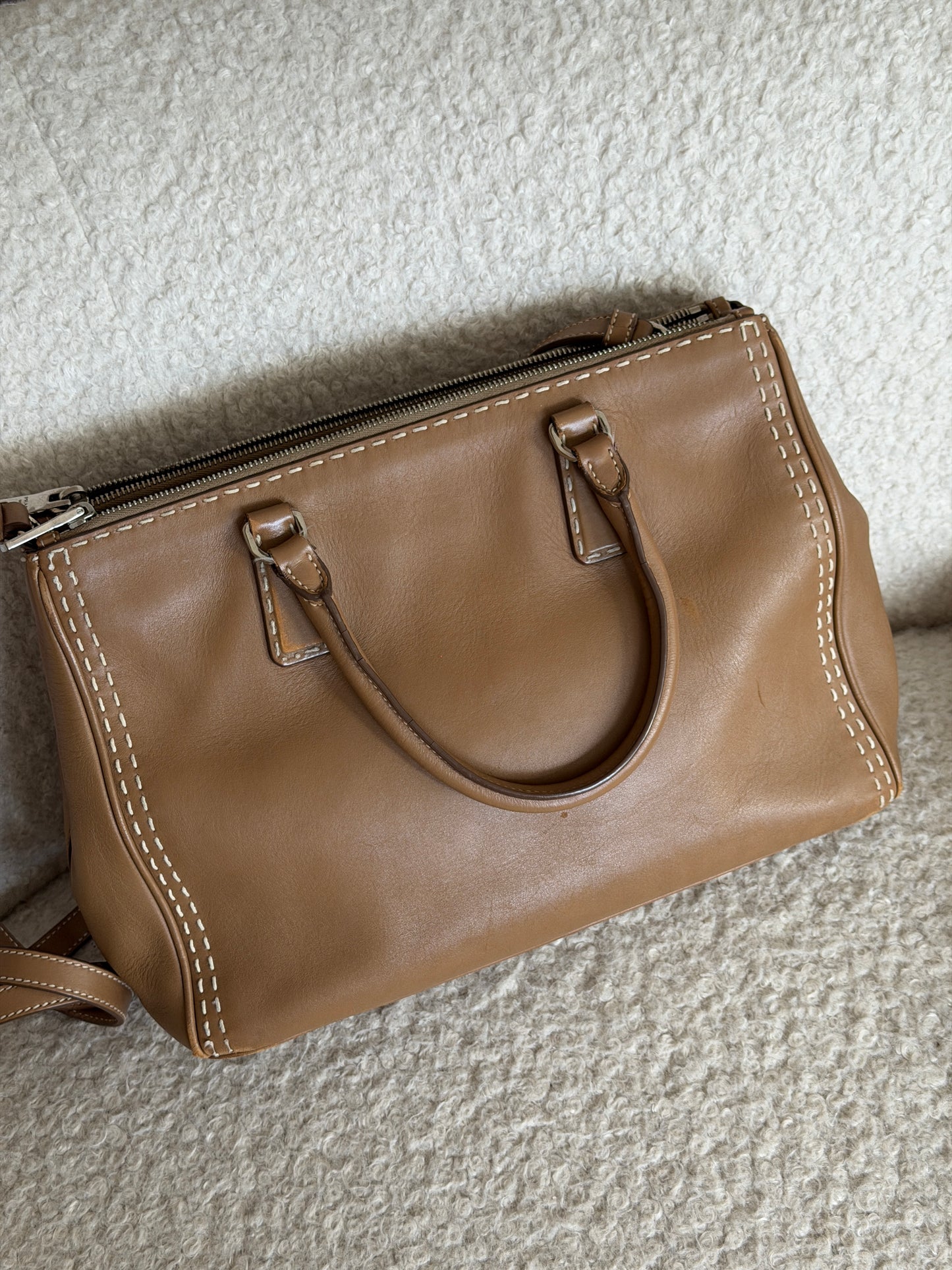 Pre-Owned Tan Leather 'Baggy' Medium Galleria Crossbody Bag