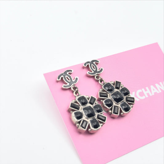 Pre-Owned Black Flower CC Silver-Tone Earrings