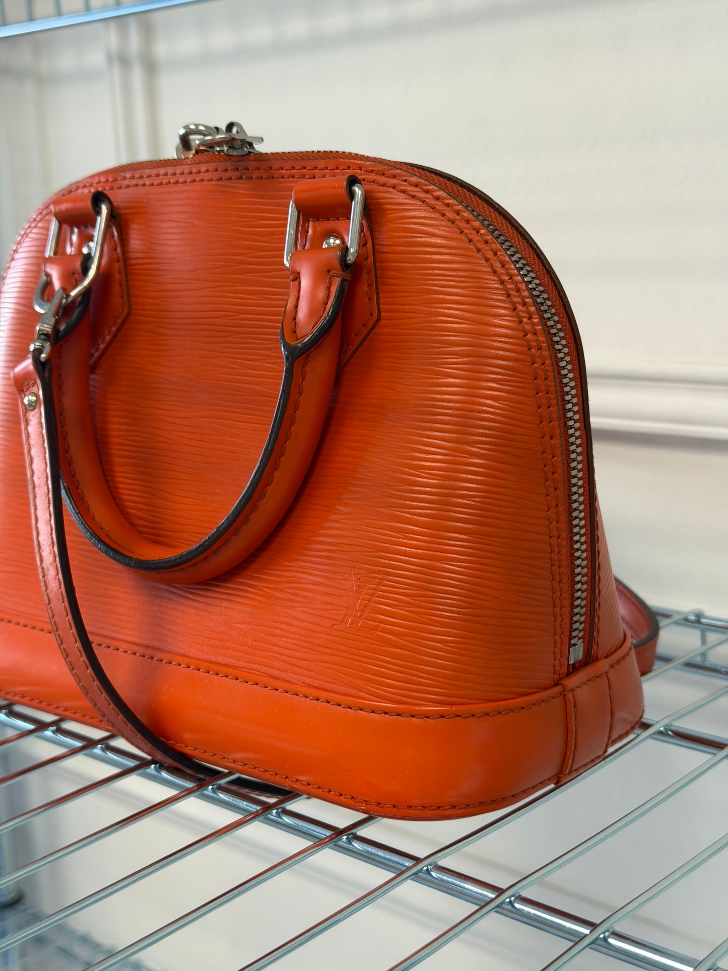 Pre-Owned Orange Epileather Alma BB