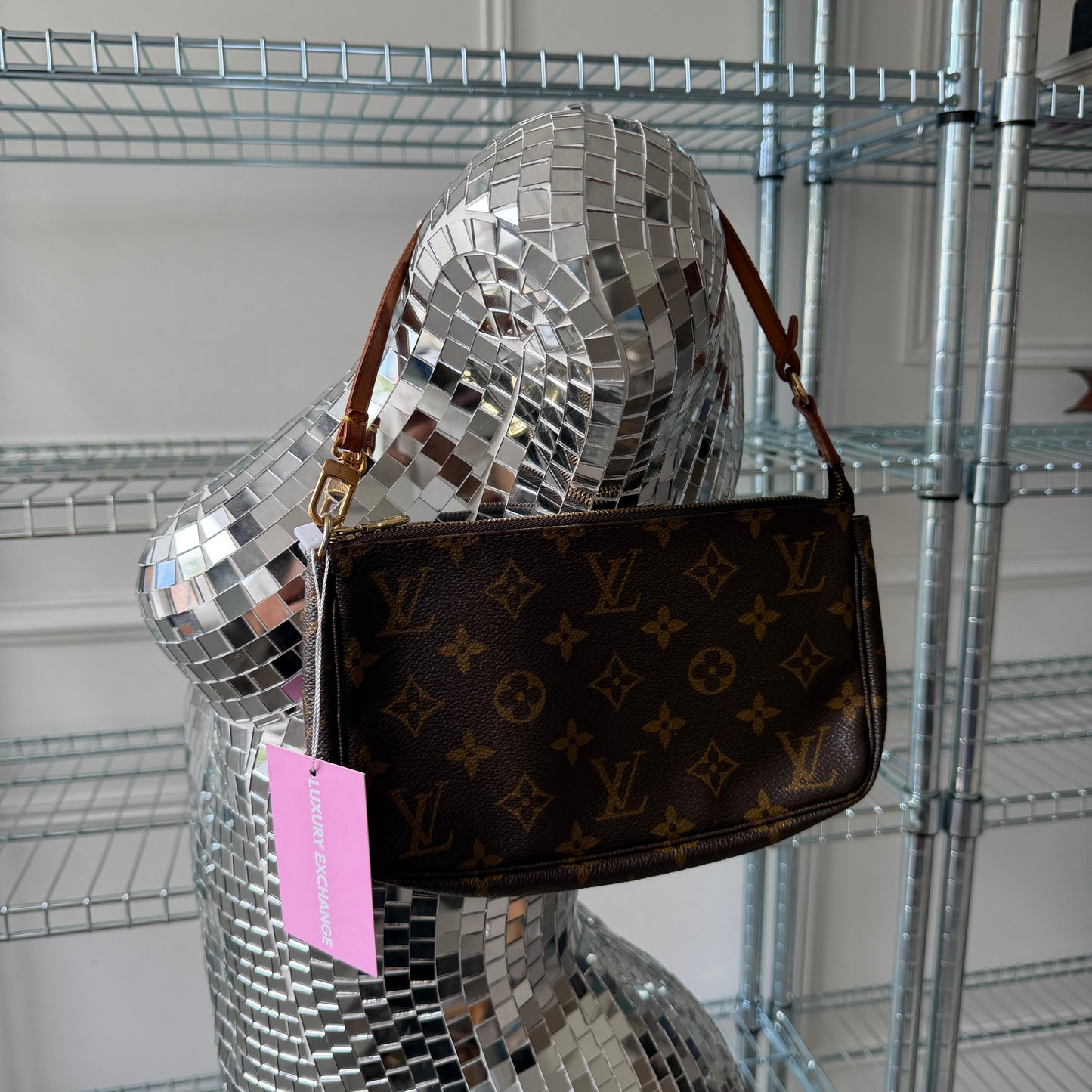 Pre-Owned LV Monogram Canvas Pochette Accessoires Shoulder Bag