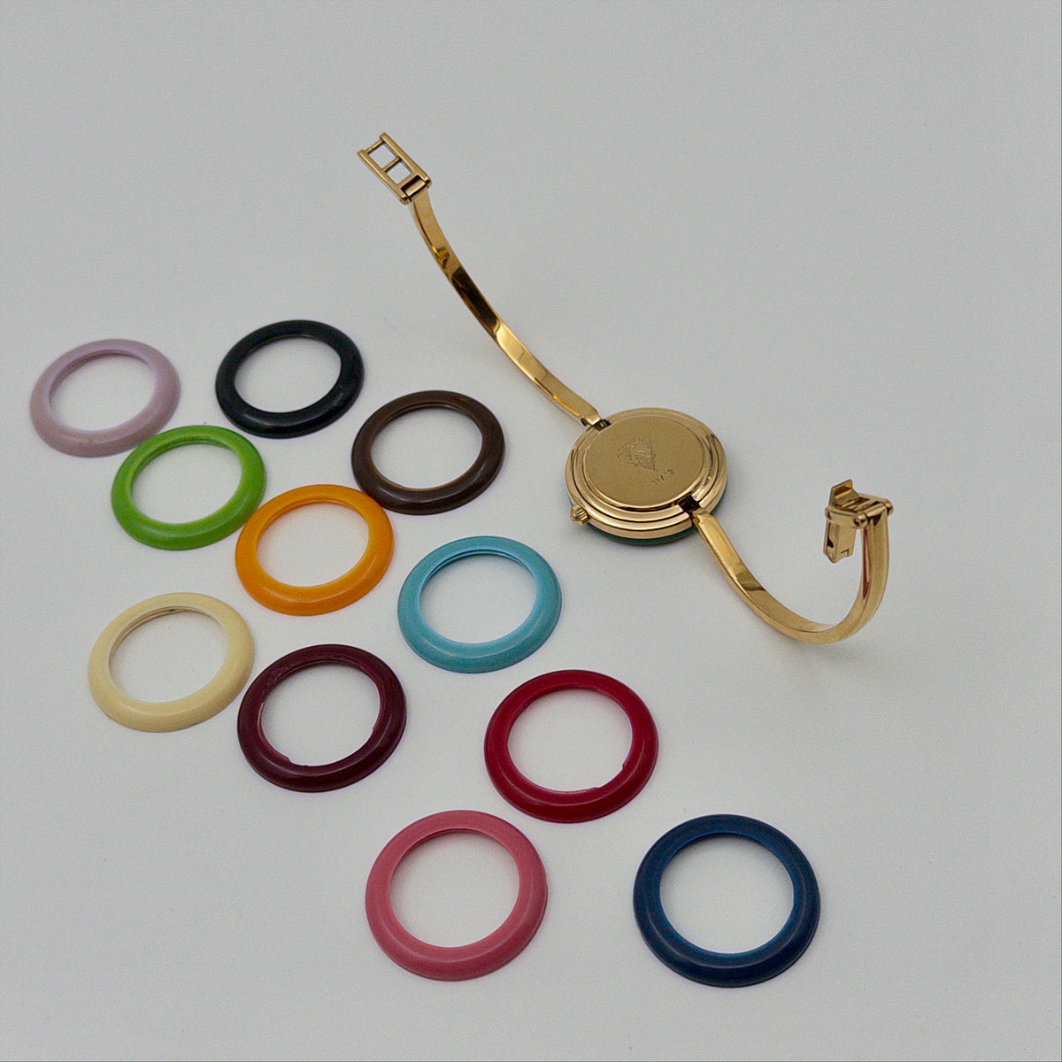 Pre-Owned Change Bezel - Metal Inserts Gold-Tone Metal Watch