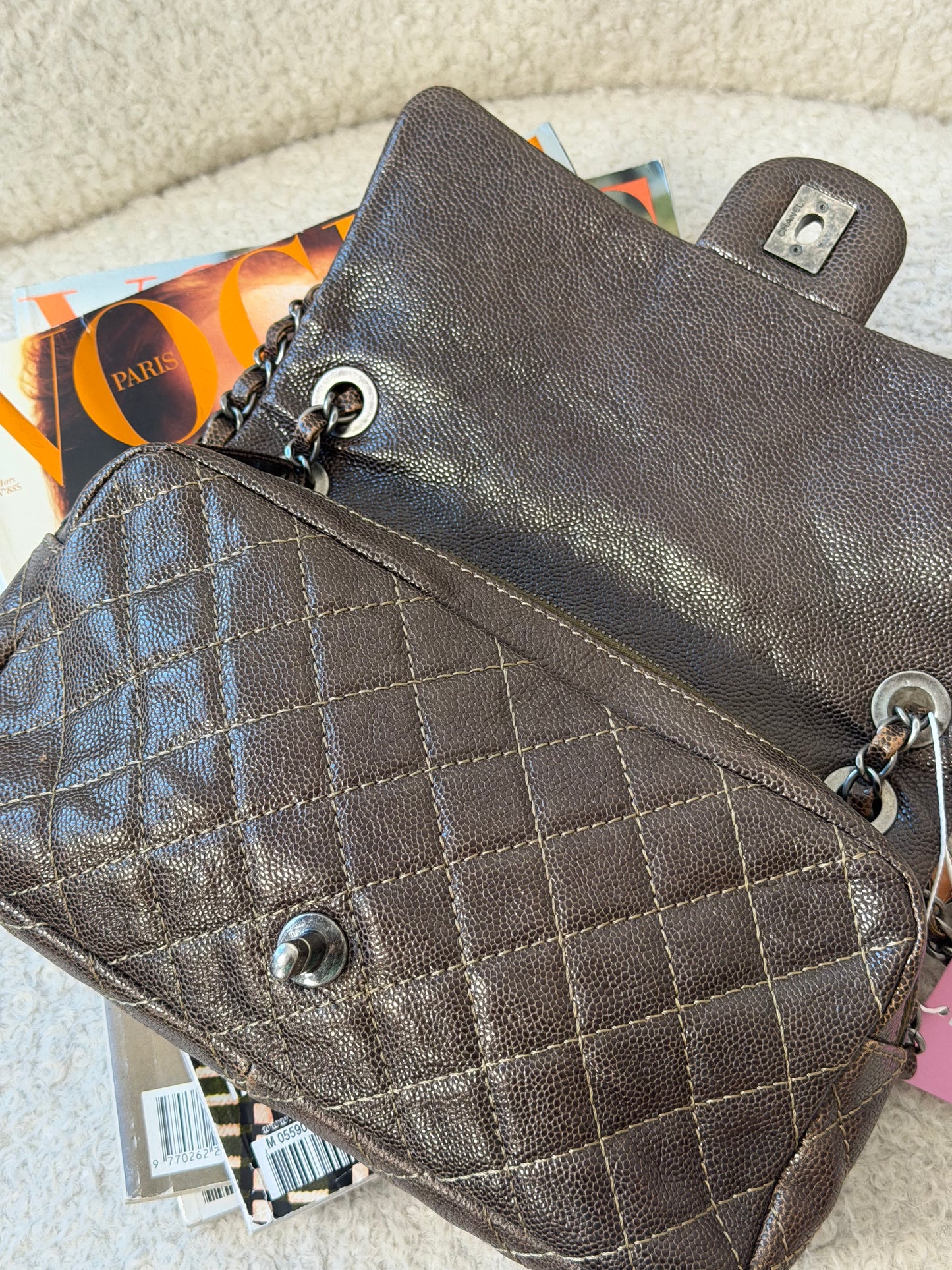 Pre-Owned 2012 Brown Shiny Caviar Leather Seasonal Single Flap Handbag