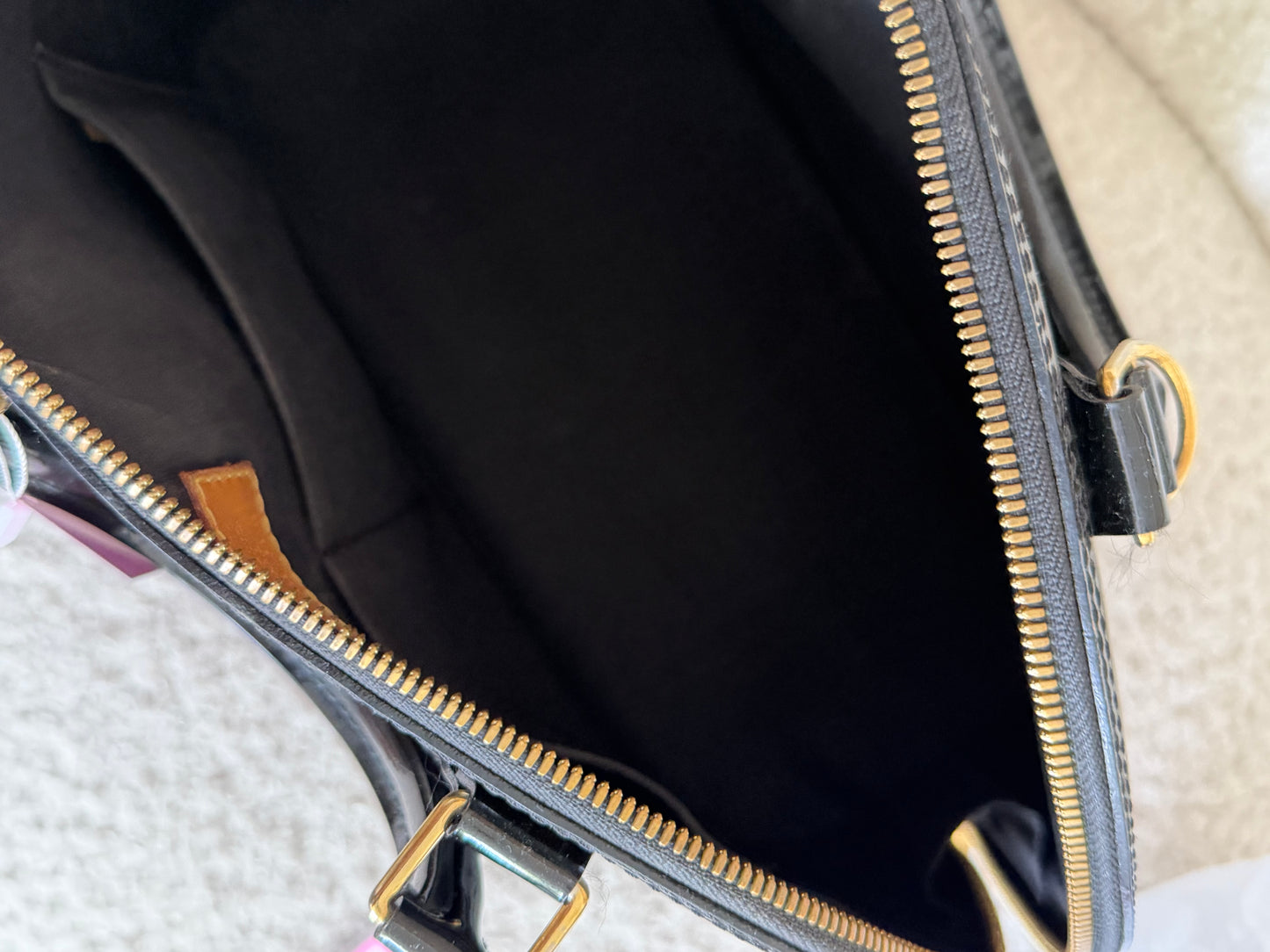 Pre-Owned Black Monogram Vernis Leather Alma PM