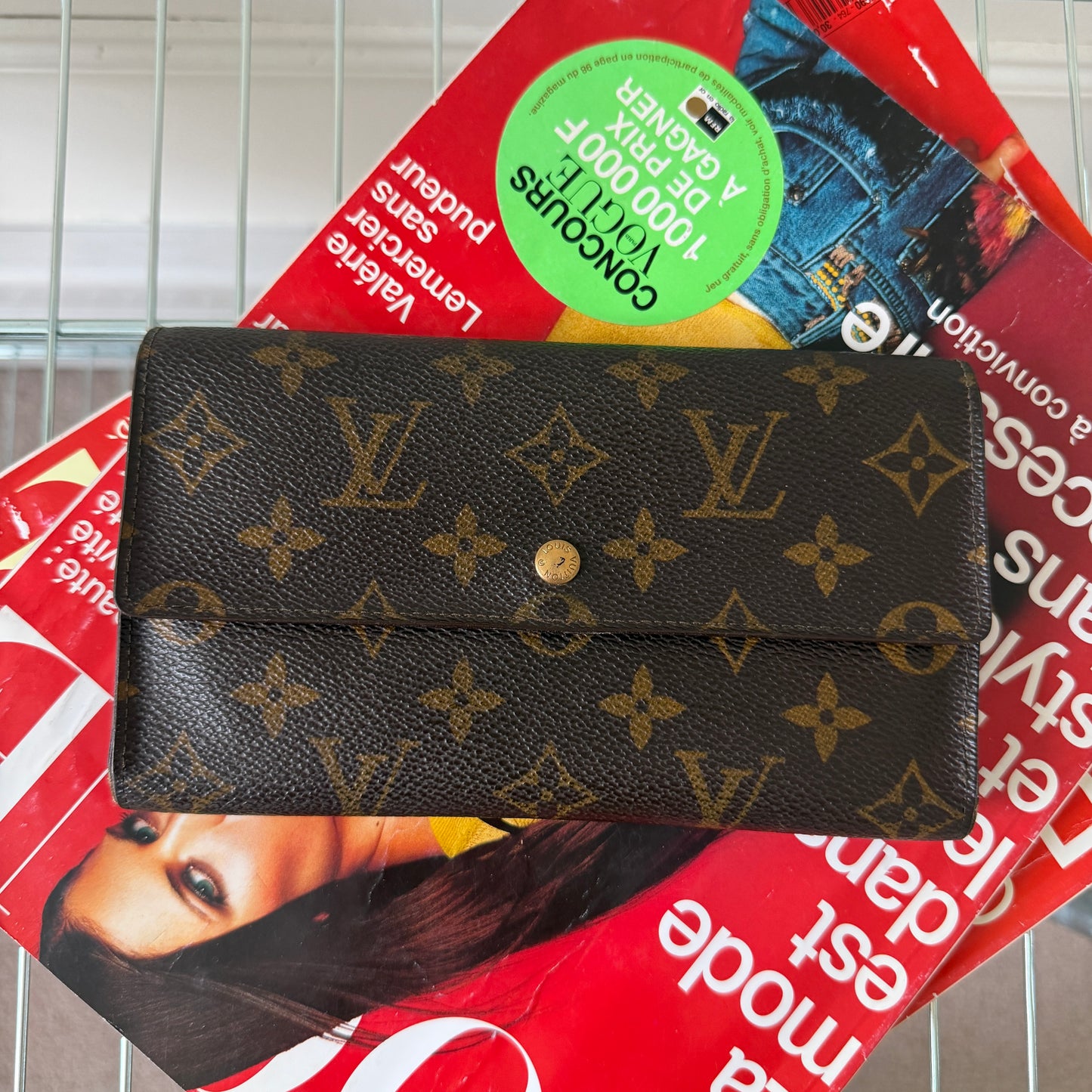 Pre-Owned LV Monogram Canvas Tresor Wallet