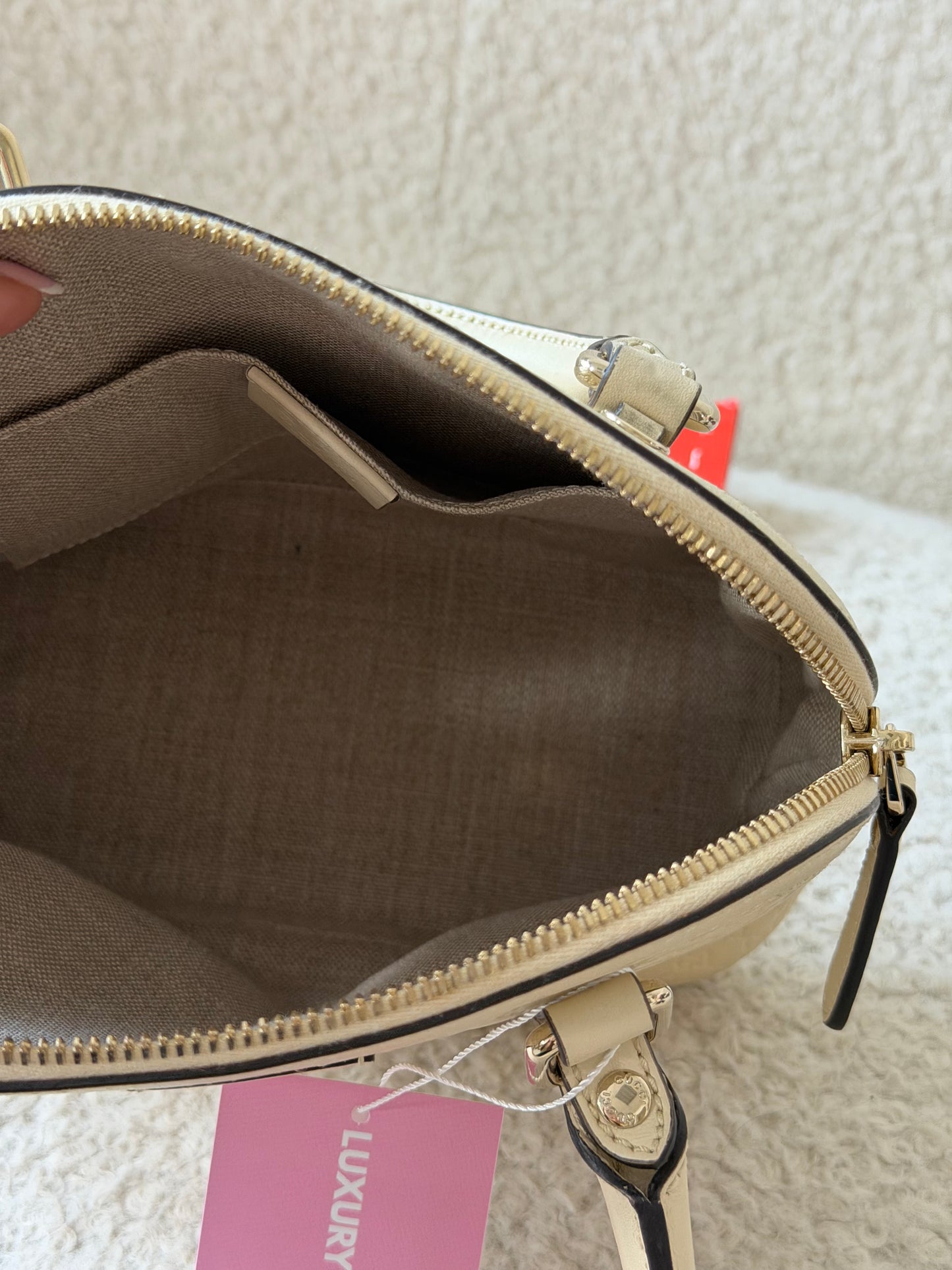 Pre-Owned White Guccissima Leather Promenade
