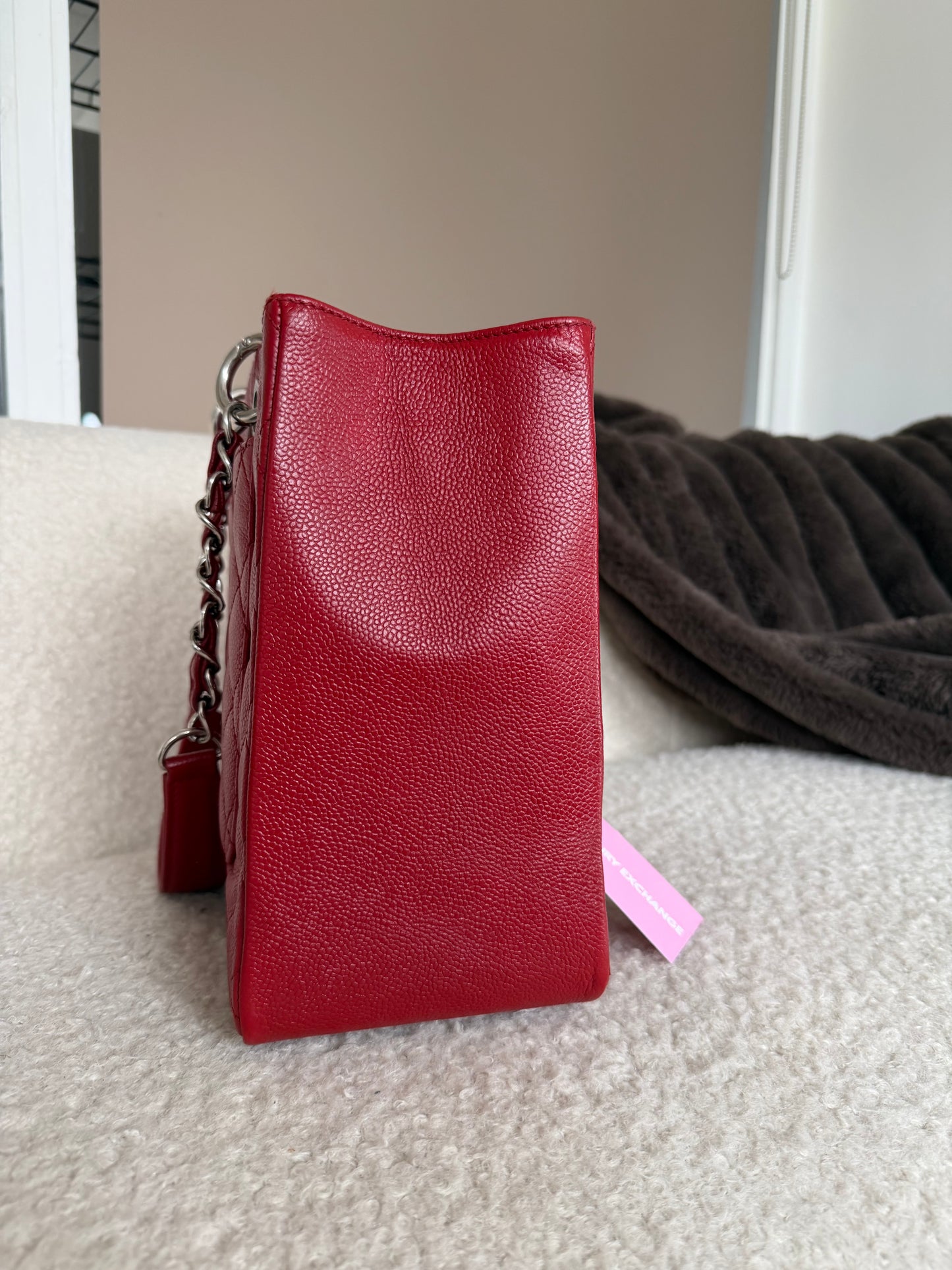 Pre-Owned Red Matelassé Caviar Leather GST Tote Handbag