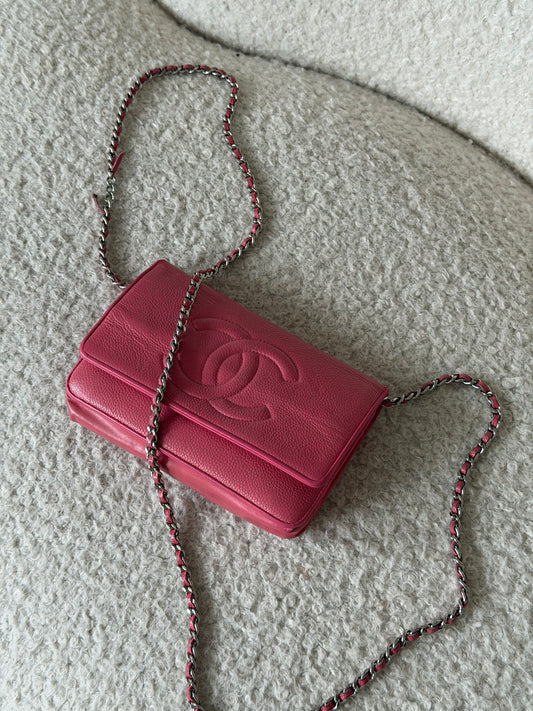 Pre-Owned Pink Timeless Caviar Leather Wallet on Chain