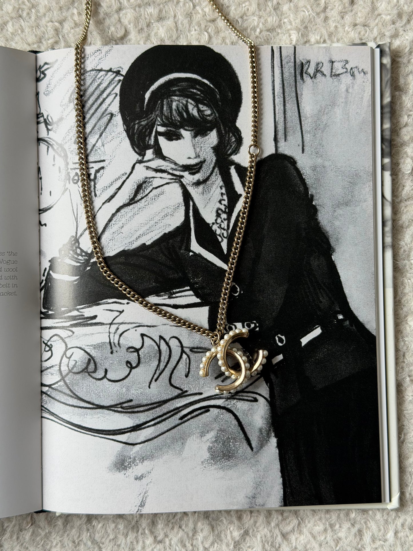 Gold-Tone Chain with Pearls Necklace