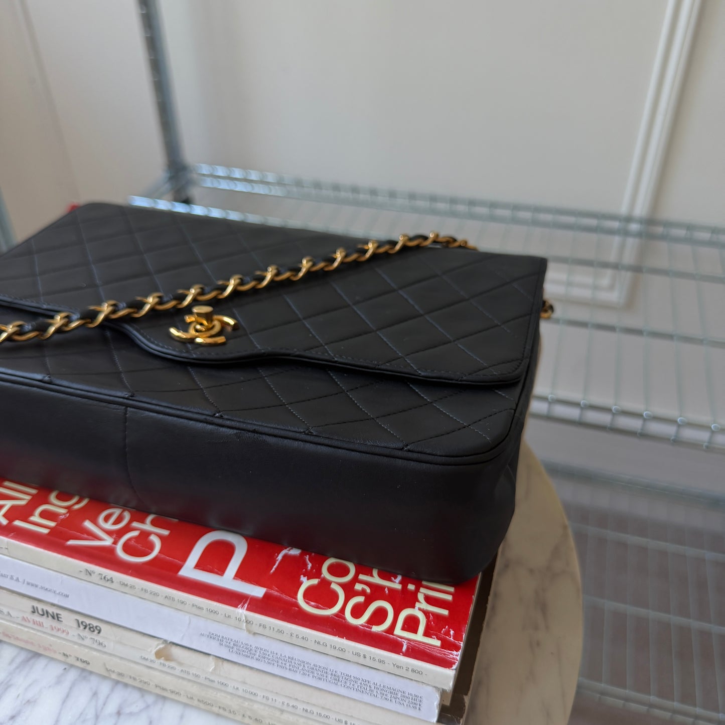Pre-Owned Black Matelassé Lambskin Leather Single Flap Shoulder Bag