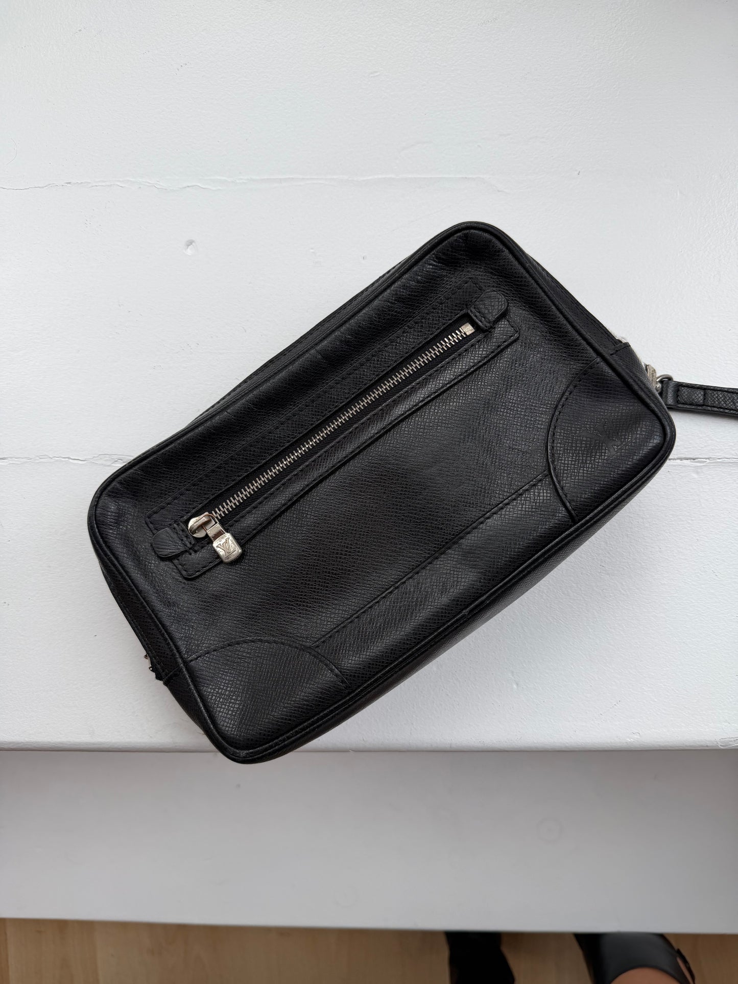 Black Taiga Leather Clutch