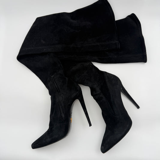 Pre-Owned UK7 Boots