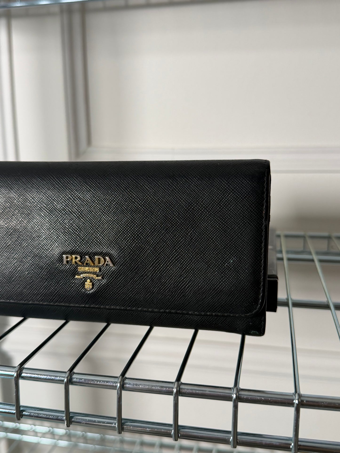 Pre-Owned Black Saffiano Leather Fold Wallet
