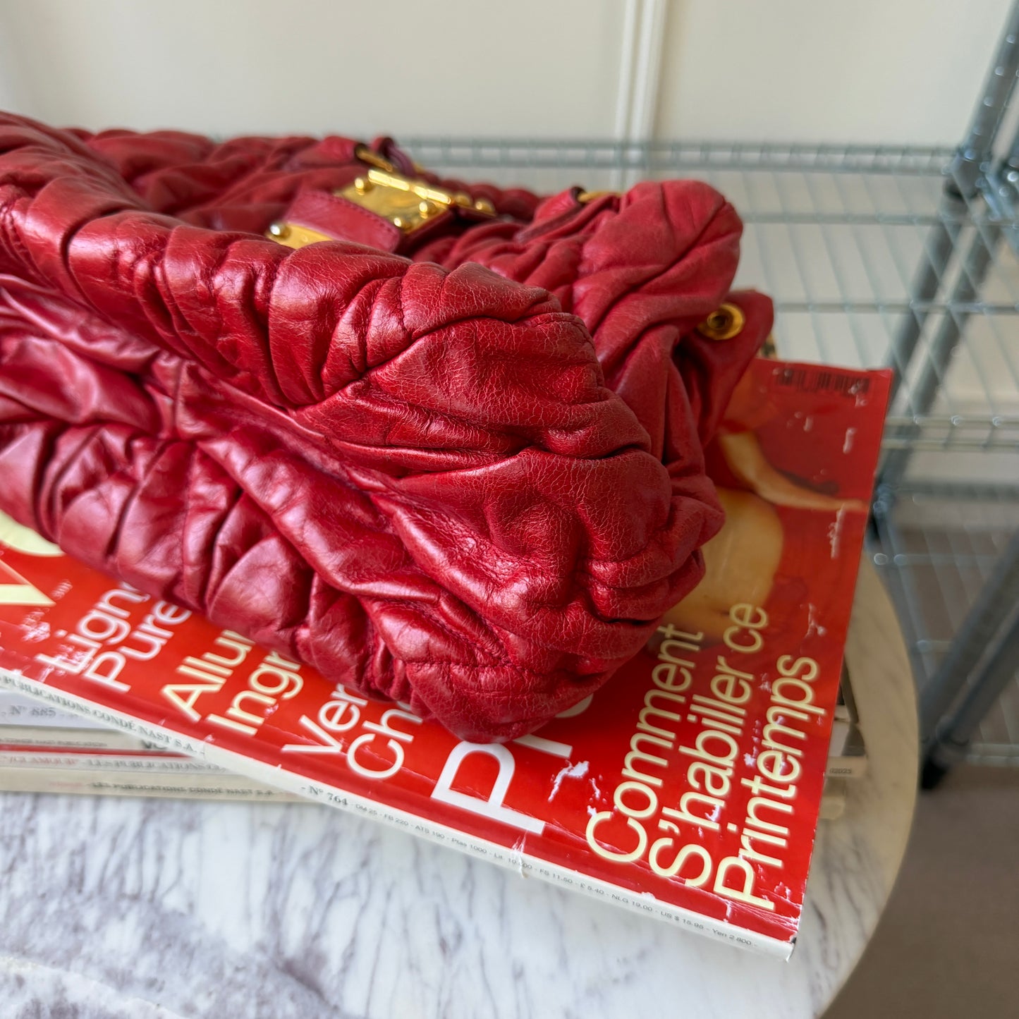 Pre-Owned Red Ruffled Nappa Leather Crossbody Bag