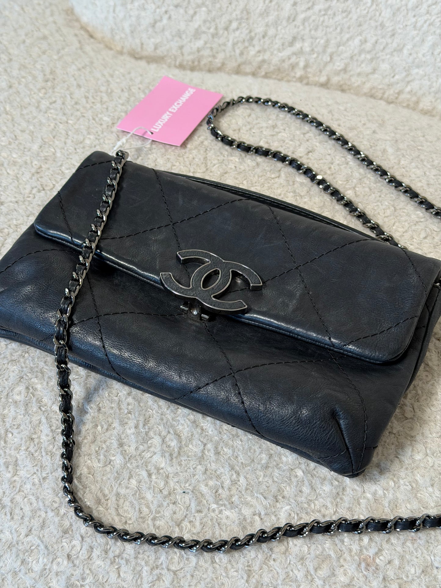 Pre-Owned Black Lambskin Leather Top Handle Wallet On Chain Handbag
