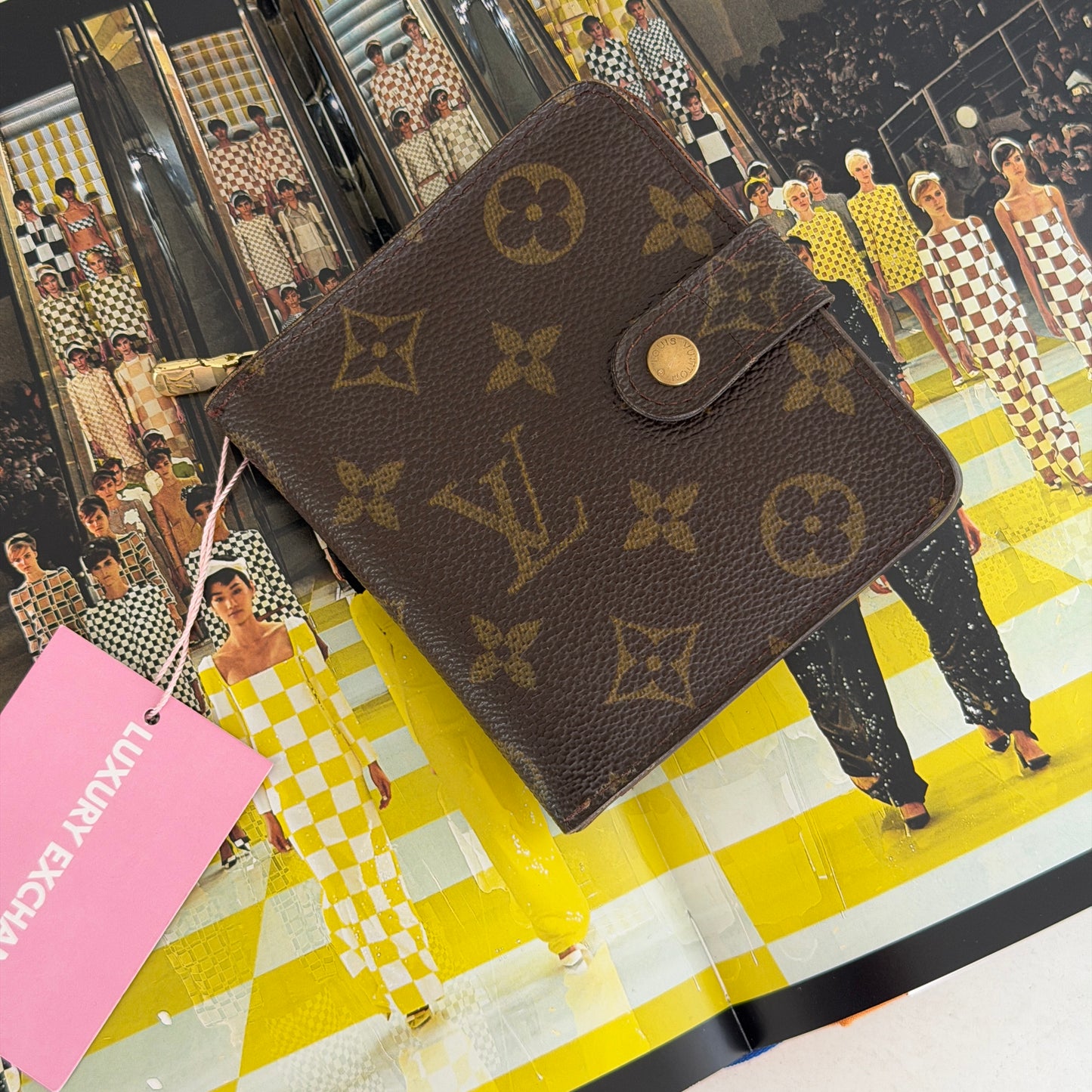Pre-Owned LV Monogram Monogram Canvas Wallet