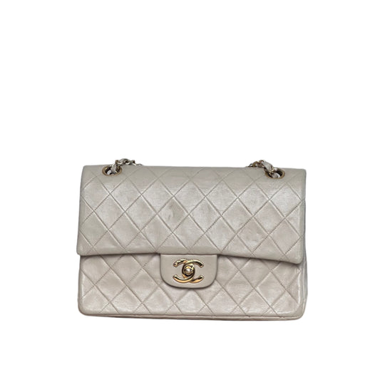 Small Classic Flap