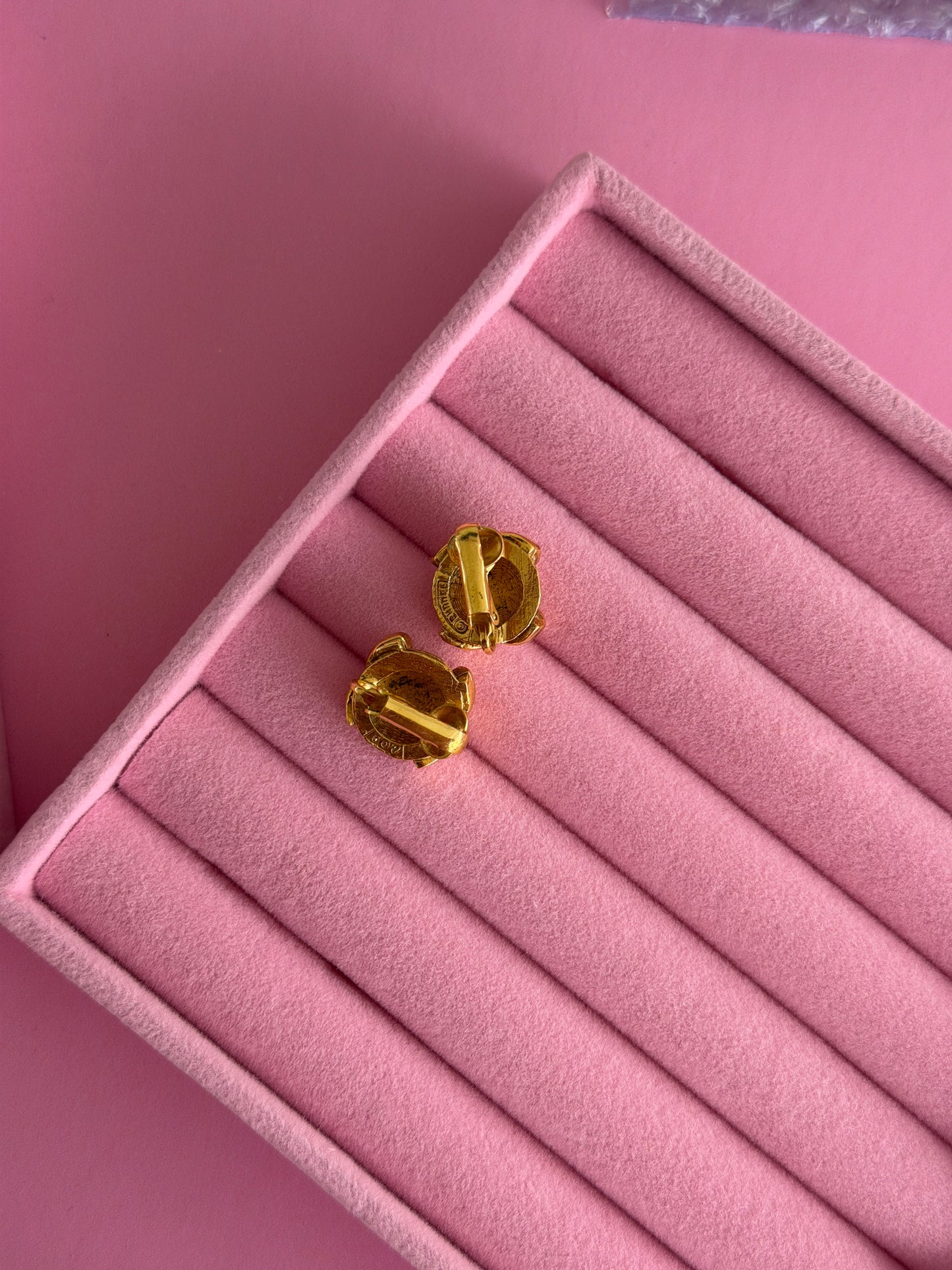 Pre-Owned CC Gold-Plated Clip-On Earrings
