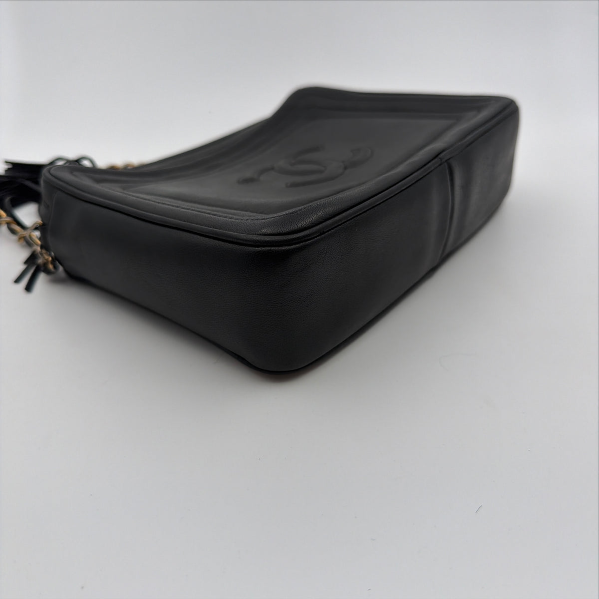 Pre-Owned Black CC Lambskin Camera Bag