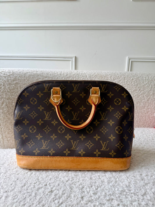 Monogram Canvas Alma PM