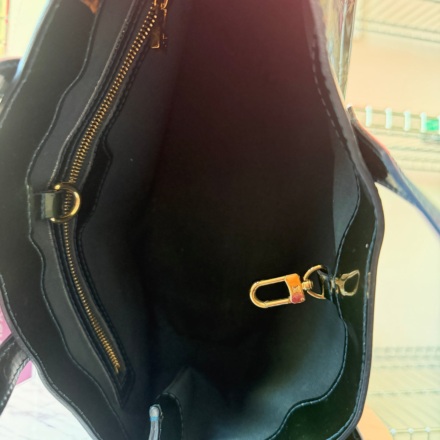 Pre-Owned Black 'Lou' Leather Camera Bag