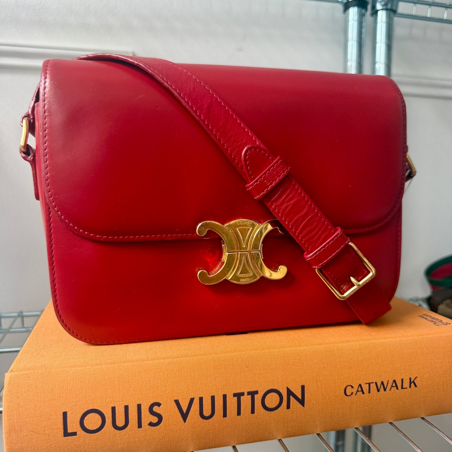 Pre-Owned Red Box Leather Triomphe Crossbody Bag