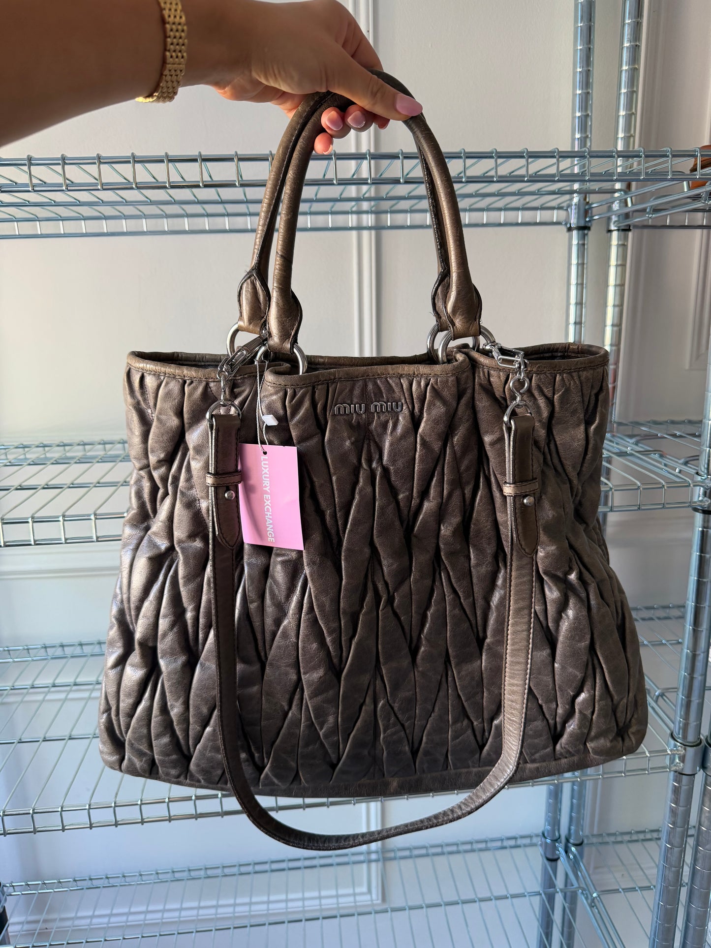 Pre-Owned Khaki Ruffled Nappa Leather Tote Bag