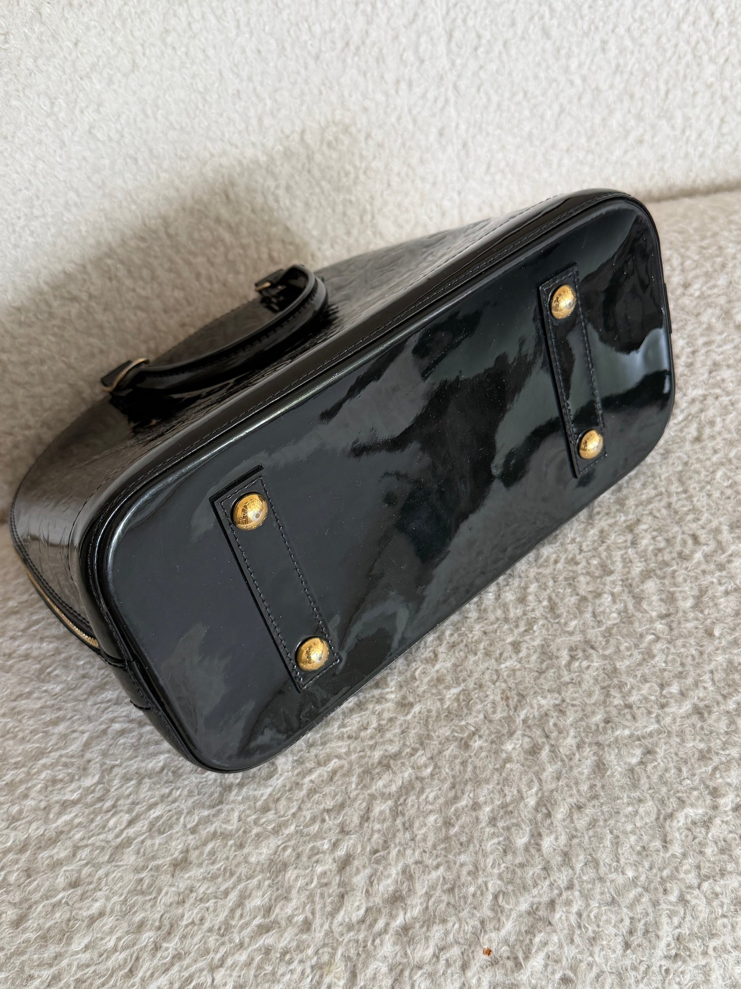 Pre-Owned Black Monogram Vernis Leather Alma PM