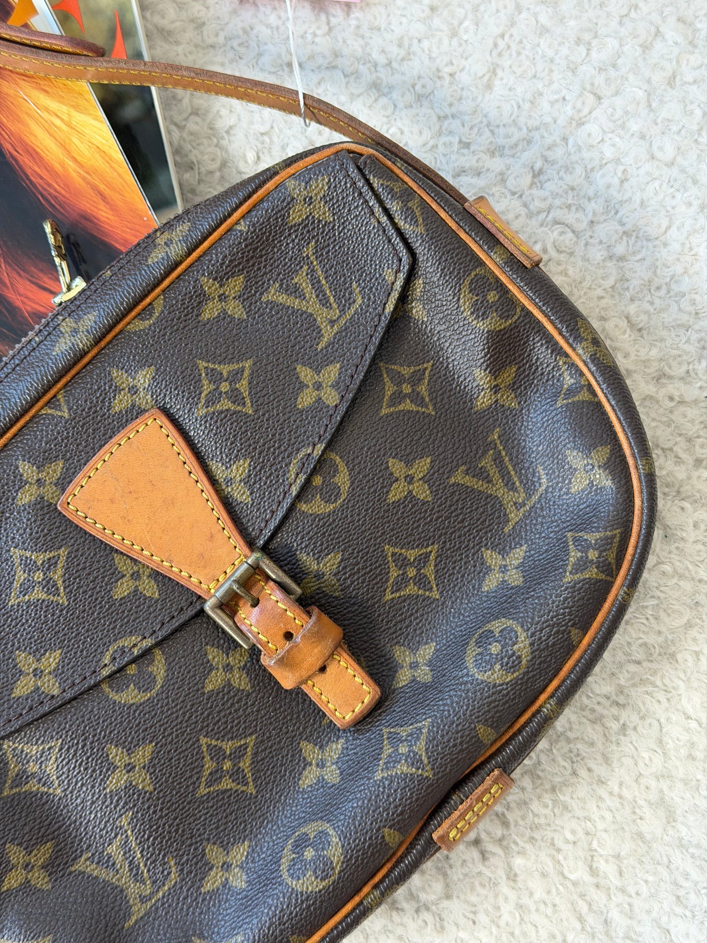 Monogram Canvas Jeune Fille