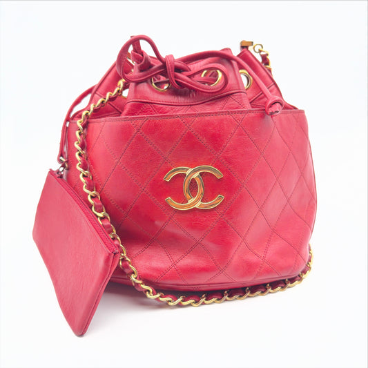 Pre-Owned Red Lambskin Leather Bucket Bag