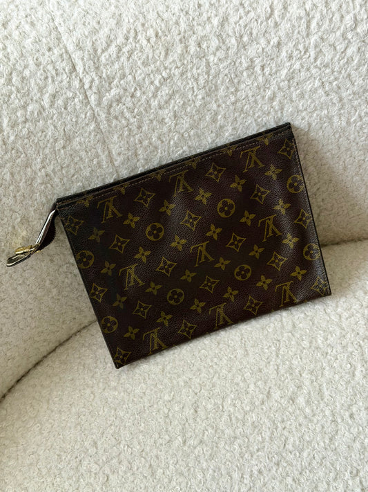 Monogram Canvas Pochette Toilette