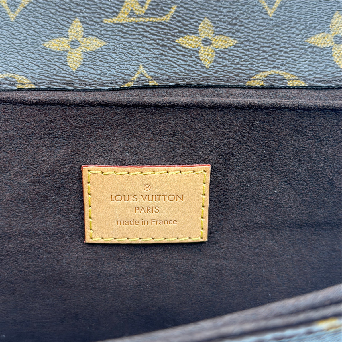 Pre-Owned LV Monogram Canvas Pochette Metis Crossbody Bag