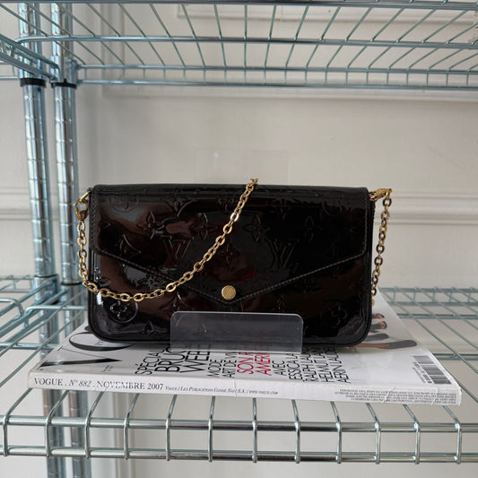 Pre-Owned Bordeaux Monogram Vernis Leather Wallet on Chain