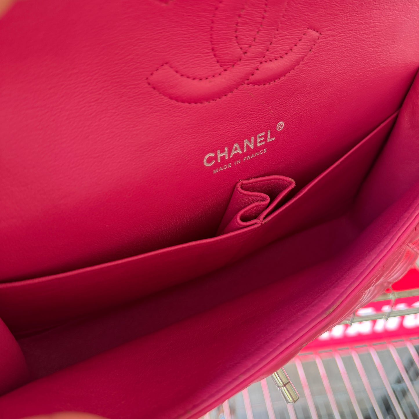 Pre-Owned Hot Pink Lambskin Leather Medium Classic Flap