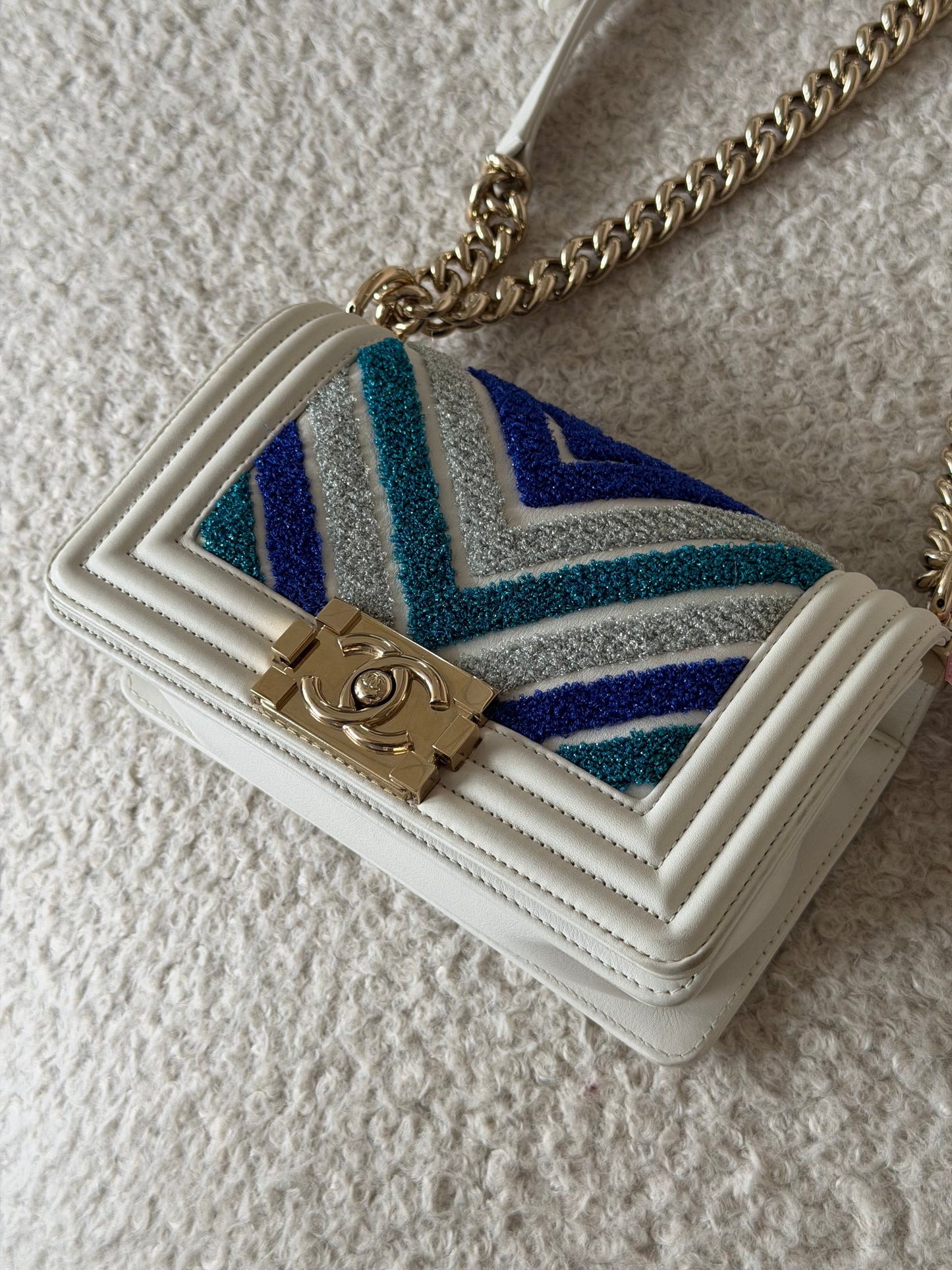 Pre-Owned White/Blue Lambskin Leather Boy Mini Single Flap