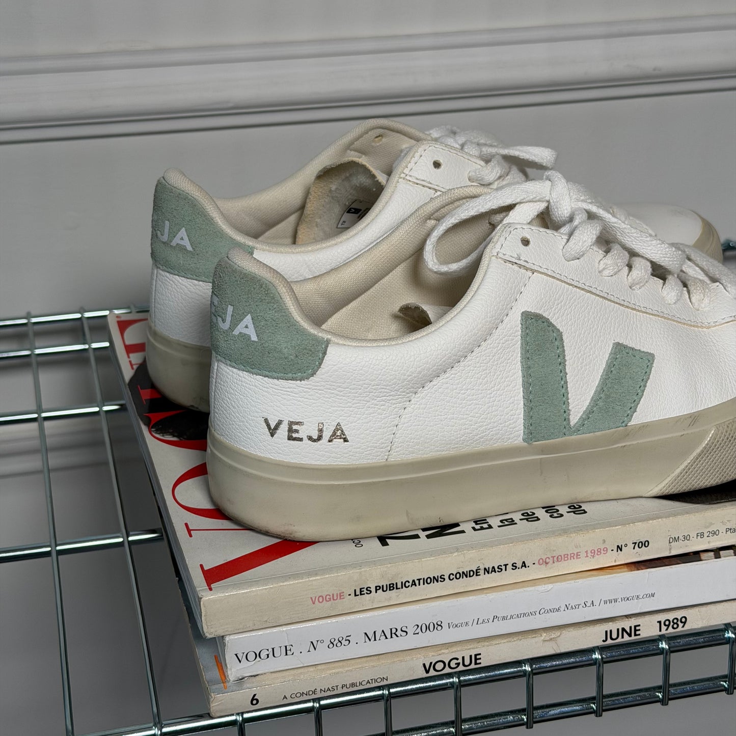 Pre-Owned Leather Shoes