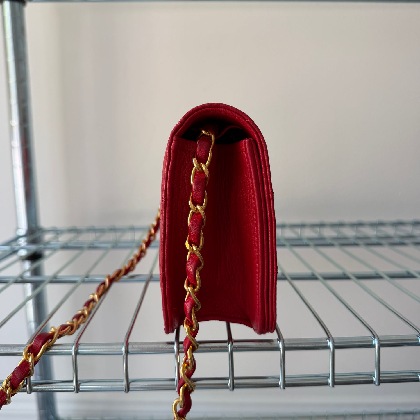 Pre-Owned Red Matelassé Lambskin Leather Full Flap Shoulder Bag